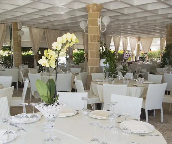 Augustus * Santa Cesarea Terme